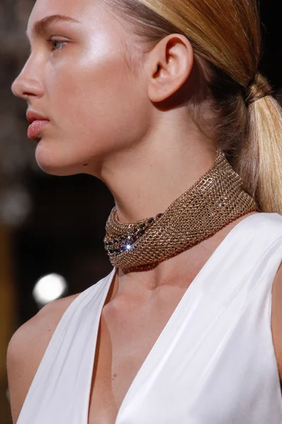 Look 96